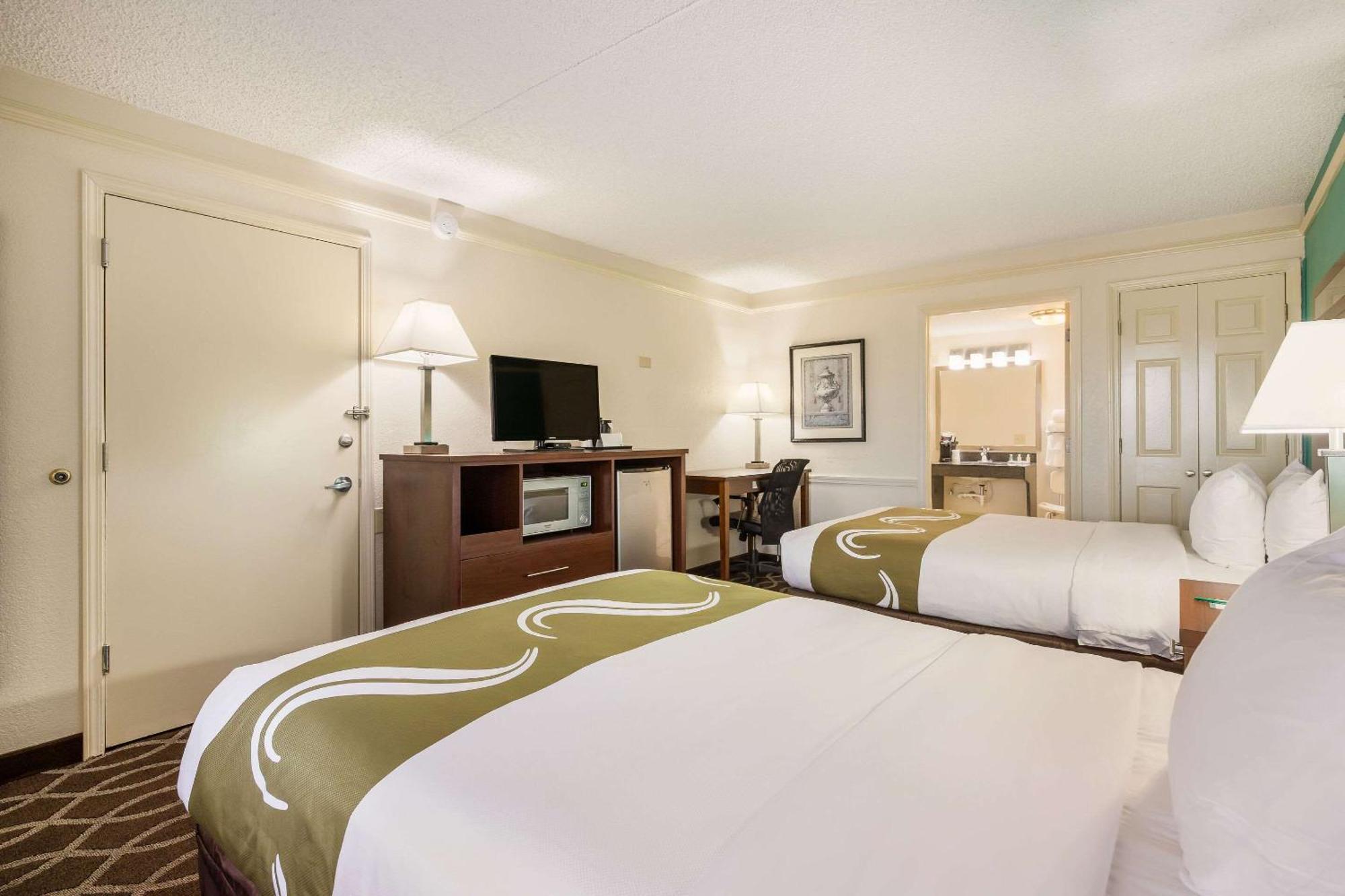 Quality Inn Tulsa Central Exterior foto