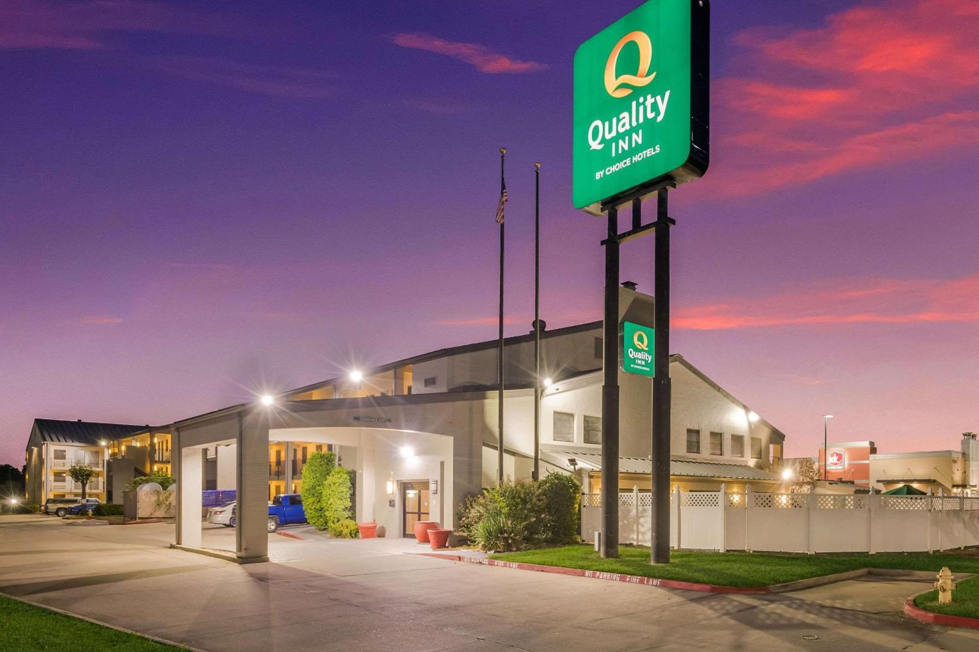 Quality Inn Tulsa Central Exterior foto
